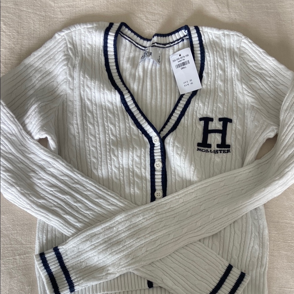 Hollister Cardigan